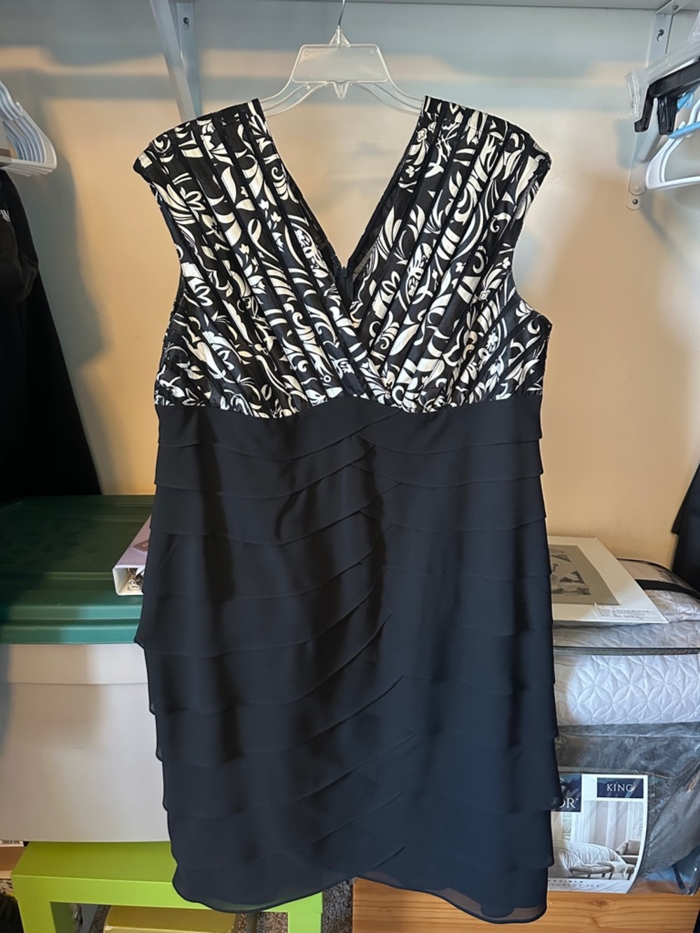 Midi Silver and Black Dress